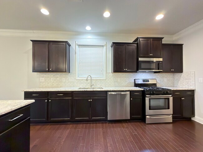 Foto del edificio - 7336 Birchshire Dr