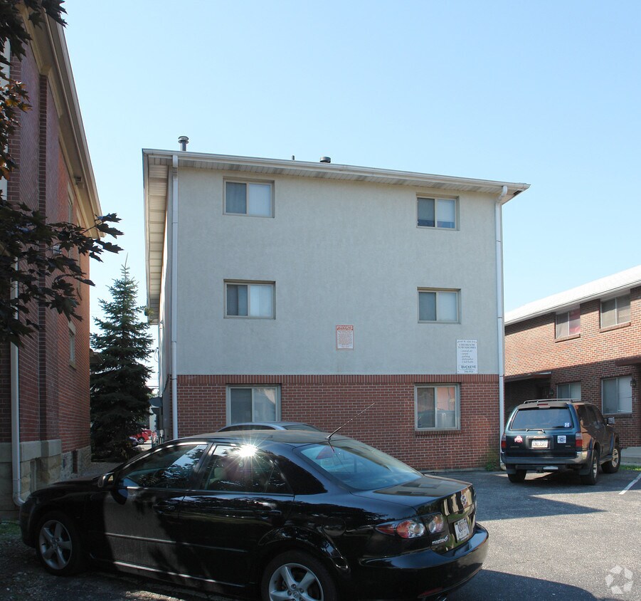 Building Photo - 63-69 W 10th Ave