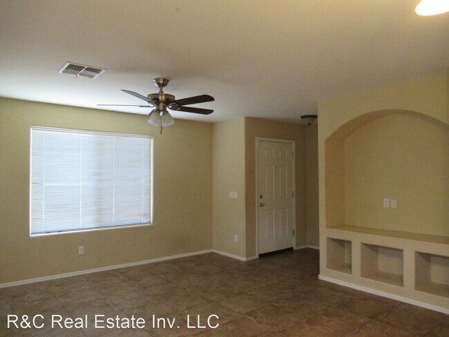 Foto del edificio - 3 br, 2.5 bath House - 349 S Aaron
