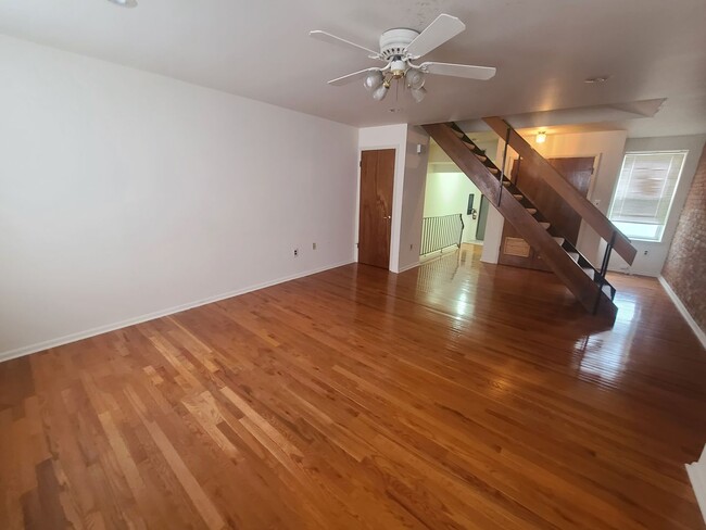 Building Photo - 2115 Brandywine St