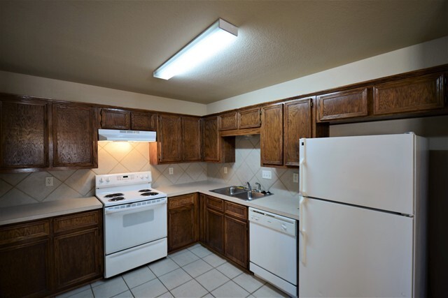 Building Photo - 4304 Elms Run Cir