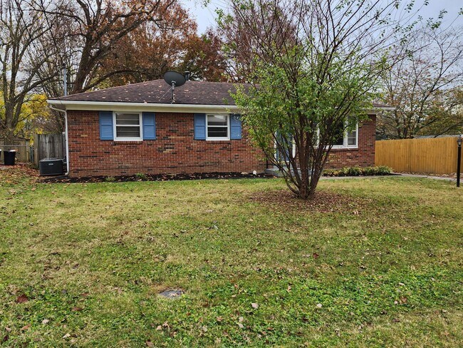 Foto del edificio - Beautiful 3 Bedroom 1 Bathroom Home