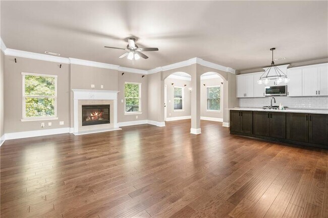 Foto del edificio - 5290 Clingman Ct