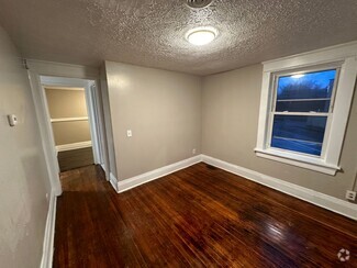 Building Photo - 499 Dewey Ave