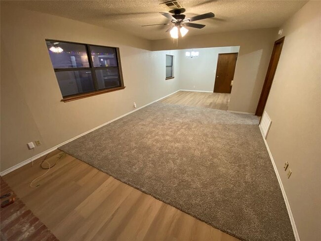 Building Photo - 805 Condor Ct