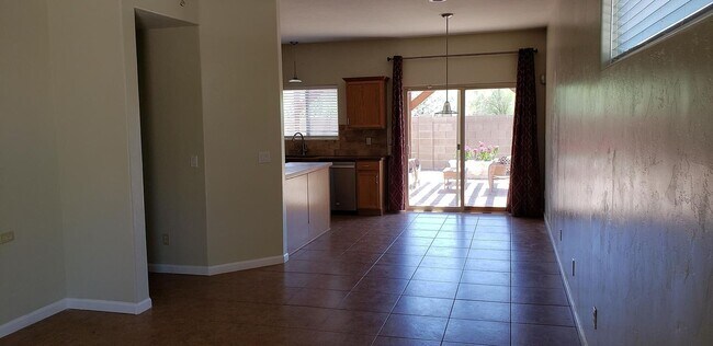 Foto del edificio - 5400 N Mesquite Bosque Way
