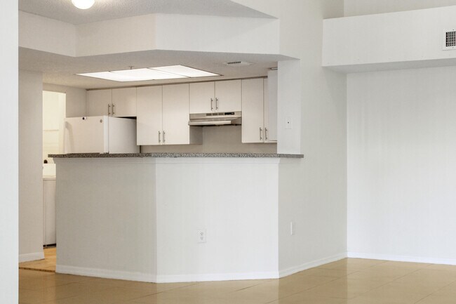 Foto del edificio - 5065 Wiles Rd