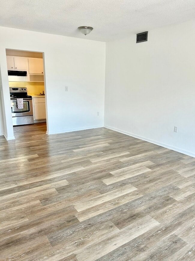 Foto del edificio - 5100 W Flagler St