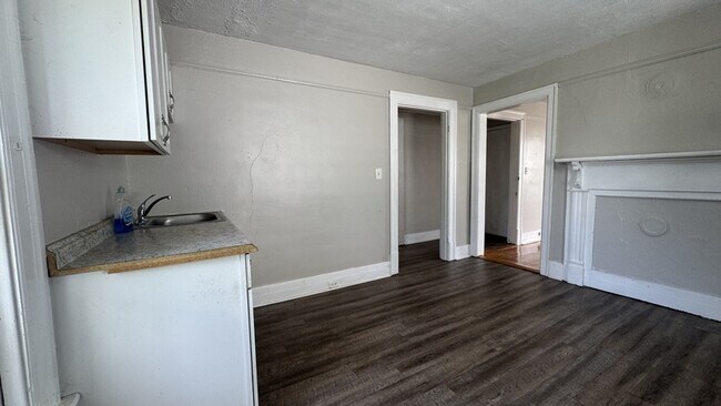 Building Photo - 508 Stuart St