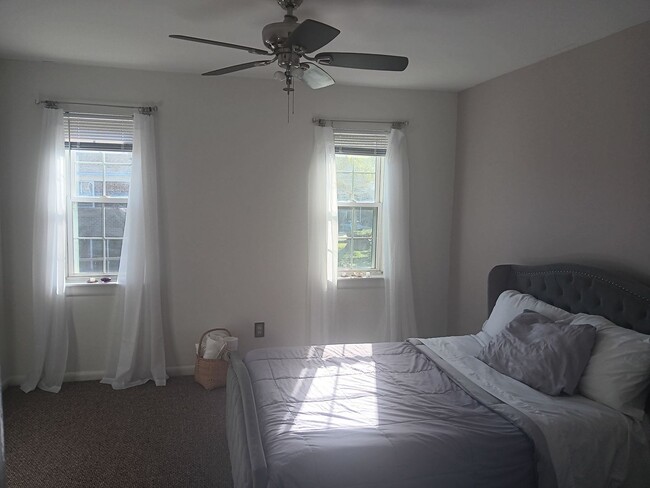 Building Photo - Fully Furnished James Island Condo