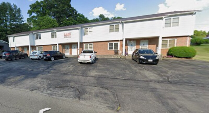 Foto principal - 525 Sulphur Spring Rd