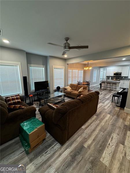 Foto del edificio - 3898 King Arthur Rd SW