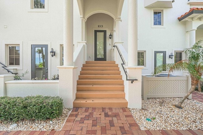 Foto del edificio - 5090 Riverside Dr