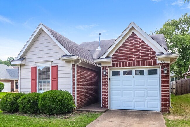 Foto del edificio - 2753 Virginia Woods Pl