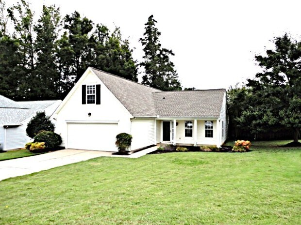 Foto principal - 704 Bent Hollow Ct
