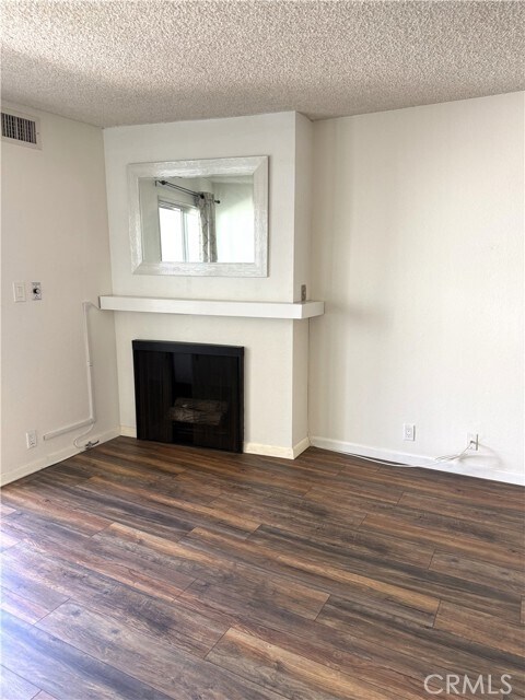 Foto del edificio - 8163 Redlands St