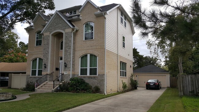 Foto del edificio - 5105 Maple St