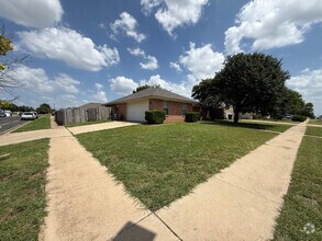 Building Photo - 4200 Lonesome Dove Dr