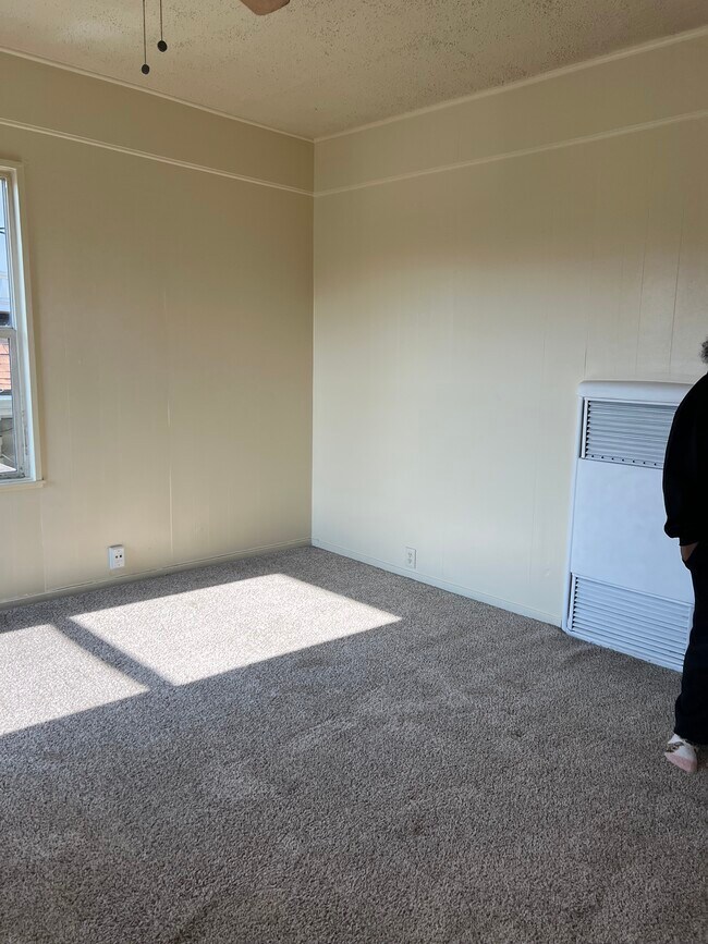 Foto del edificio - 409 E Rose St