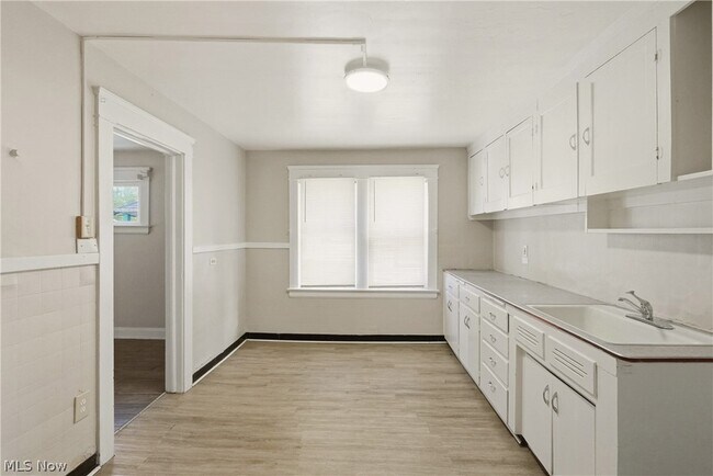 Foto del edificio - 515 E 143rd St