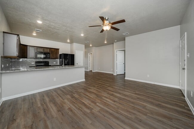 Building Photo - 1134 Trellis Pass