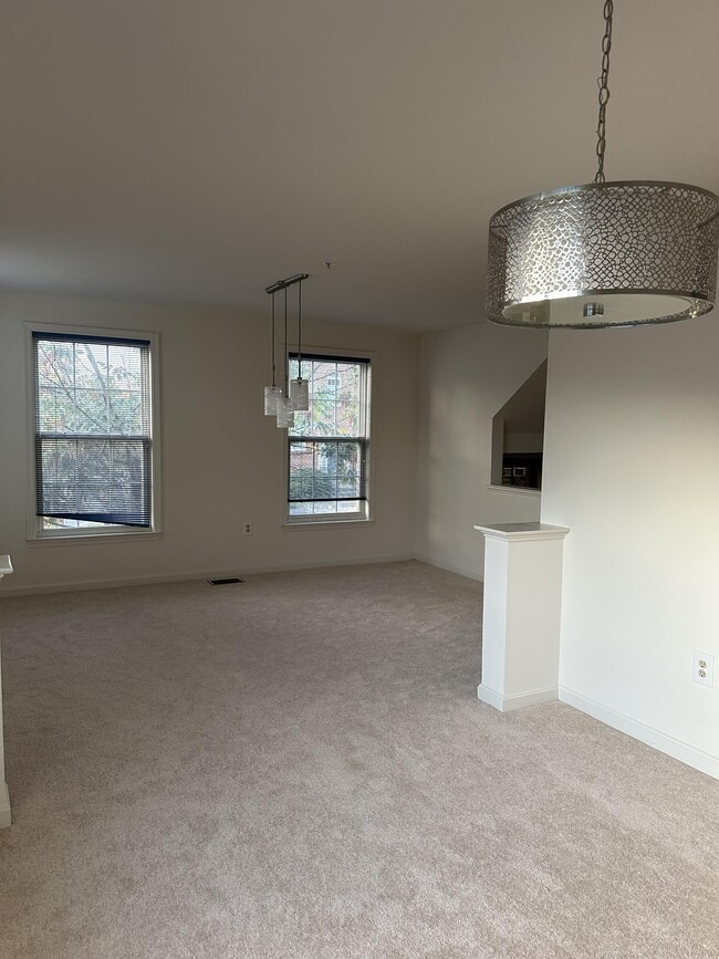 2422 Hillsdale Pl, Washington, DC 20020 House Rental in Washington