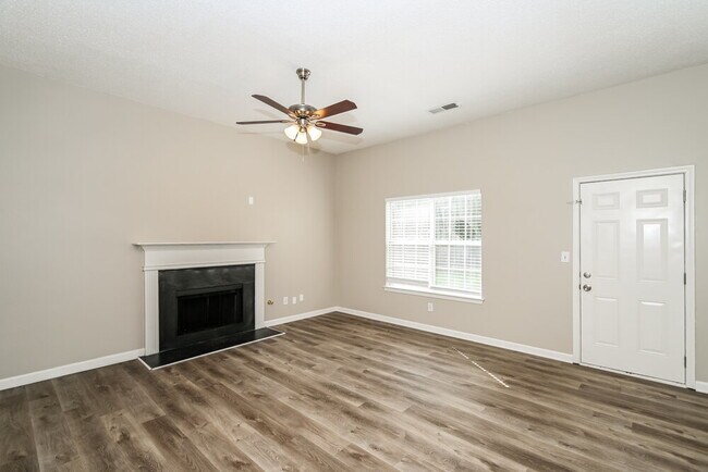 Building Photo - 3627 Lower Creek Dr