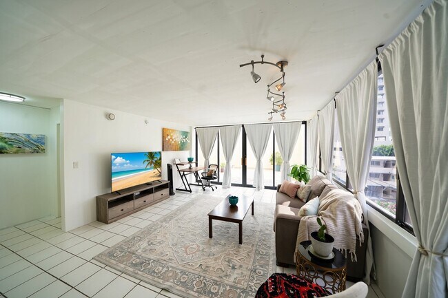 Foto del edificio - 2410 Cleghorn St