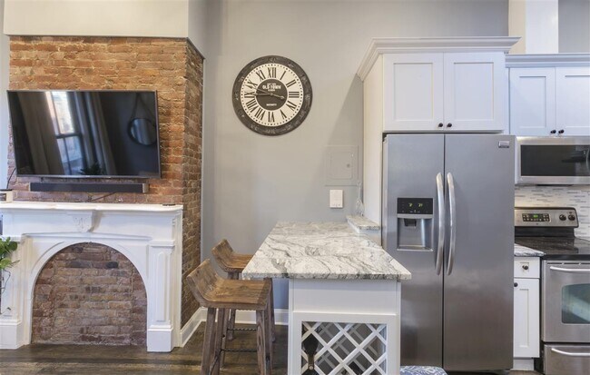 Foto del edificio - 481 Monmouth St