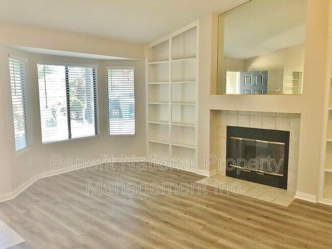 Foto del edificio - 39442 Long Ridge Dr