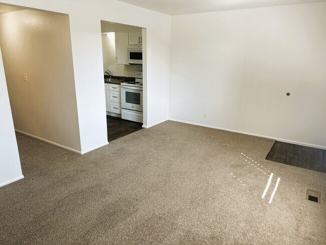 Building Photo - 2519 S 300 E