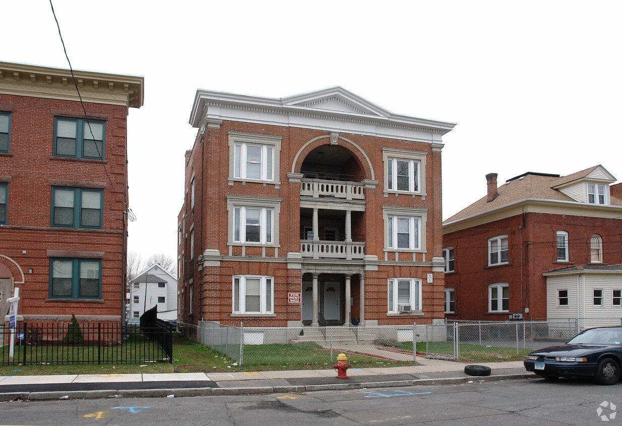 Building Photo - 21 Edgewood St