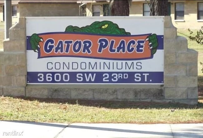 Building Photo - 3600 SW 23rd St