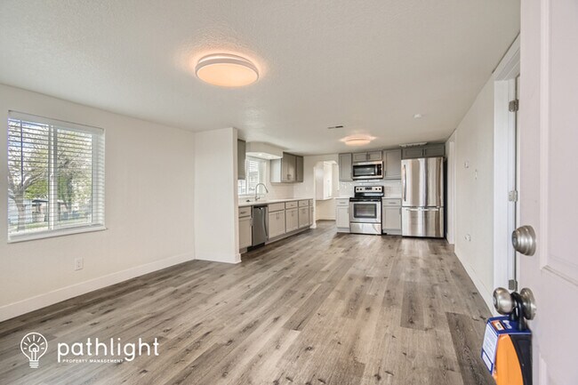 Building Photo - 2995 S Zuni Street, Denver, CO, 80236