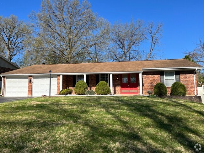 Building Photo - 235 Towercliffe Dr