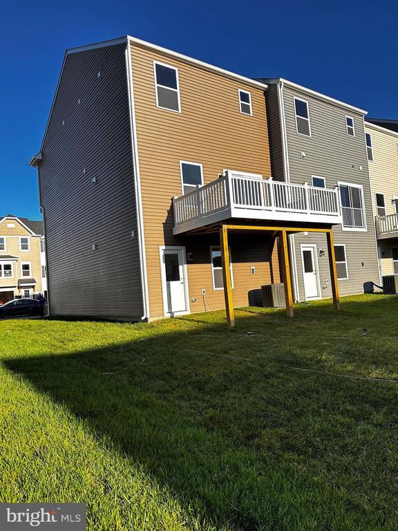 Foto del edificio - 30 Trotting Rd