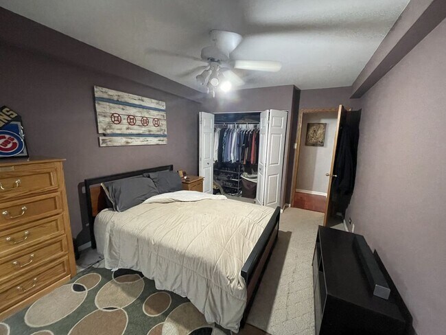 Foto del edificio - 4180 N Marine Dr