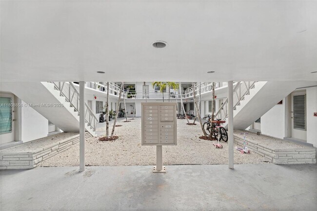 Foto del edificio - 7311 Gary Ave