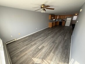 Building Photo - 570 Montgomery St