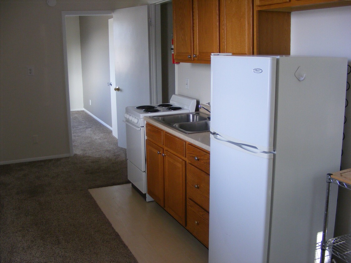Primary Photo - 115 N Park St