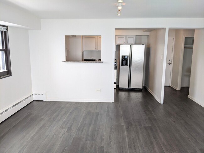 Foto del edificio - 6030 N Sheridan Rd