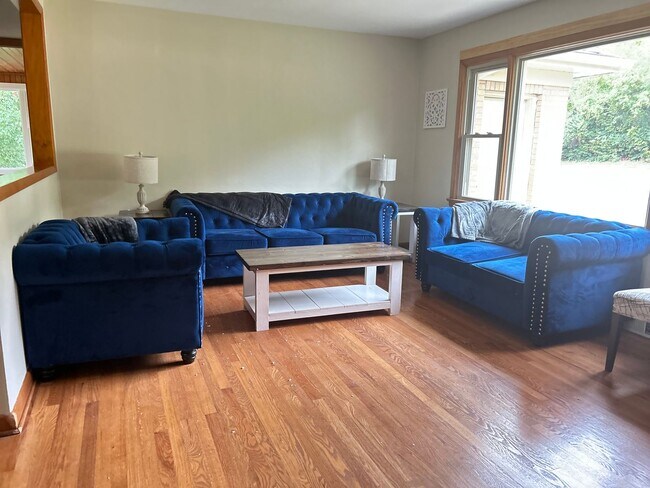 Foto del edificio - Beautifully Renovated Ranch-style Home!