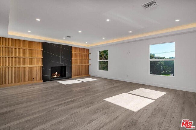 Foto del edificio - 9345 W Olympic Blvd