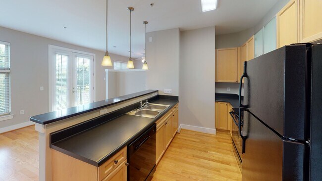 Foto del edificio - This stunning uptown condo has it all in a great part of Uptown.
