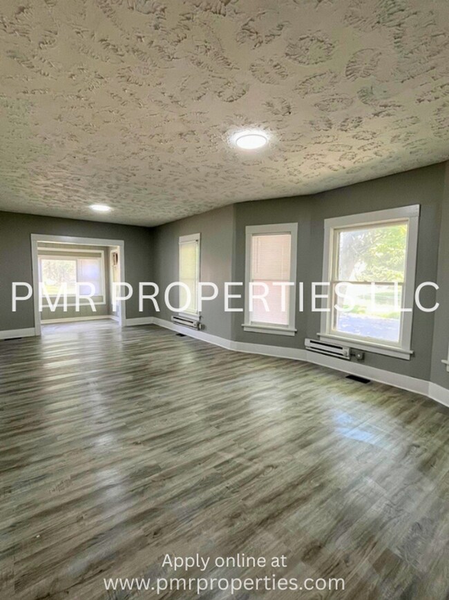 Foto del edificio - 3 Bedrooms/1Bathroom House
