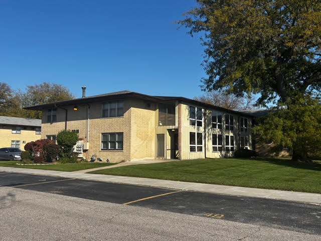 Building Photo - Schneider Ave #67