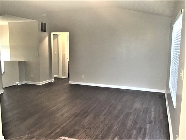 Building Photo - 10735 Chinkapin Cir