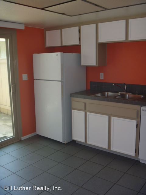 Building Photo - 3 br, 2.5 bath House - 830 Missouri St Apt 3