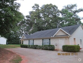 Building Photo - 6237 Dorsett Shoals Rd