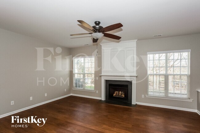 Building Photo - 13214 Ballara Pl